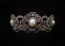 Pearls: Jewels from the Sea - The Finest Collections of Pearl Jewellery in the World